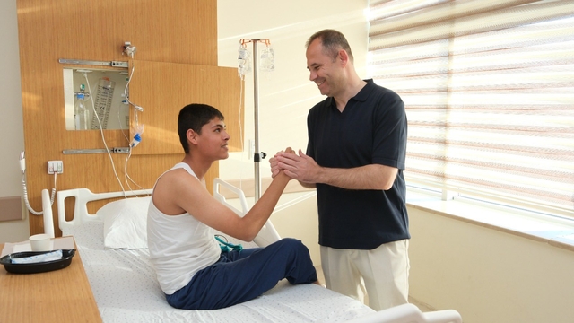 Kırklareli'nde süs havuzunda elektrik akımına kapılan 4 kişiden 3'ünün tedavisi sürüyor