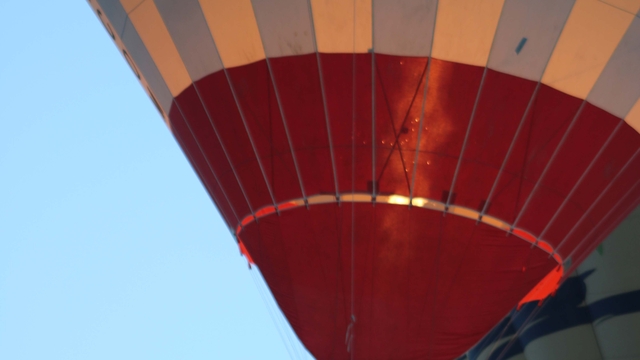 Kapadokya'da balonlar, Türk bayraklarıyla havalandı
