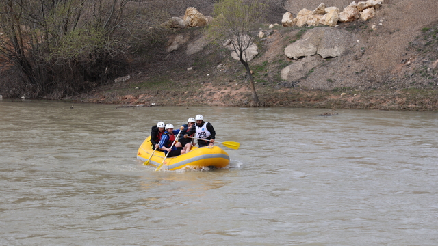 ÜNİLİG Türkiye Rafting Şampiyonası Bayburt'ta yapıldı