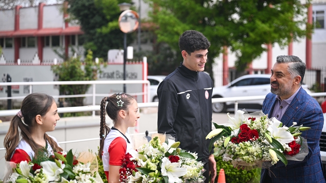 RTÜK Başkanı Şahin, Türkiye Voleybol Federasyonunda genç sporcularla buluştu