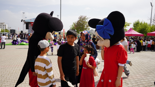 Çevre, Şehircilik ve İklim Değişikliği Bakanlığı, Kahramanmaraş ve Adıyaman'da 23 Nisan Şenliği düzenledi