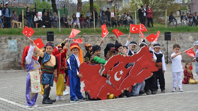 Göynücek'te 23 Nisan Ulusal Egemenlik ve Çocuk Bayramı kutlandı.