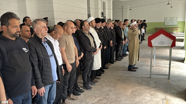 Giresun'da vefat eden Uzman Çavuş Yeren, memleketi Karabük'te defnedildi