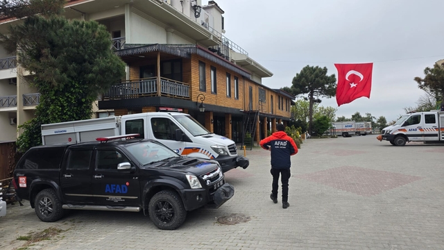 Kastamonu'dan İstanbul'a 2 araç ile 6 AFAD personeli görevlendirildi