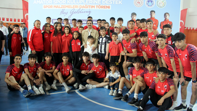 Battalgazi Belediyesinden amatör spor kulüplerine malzeme yardımı