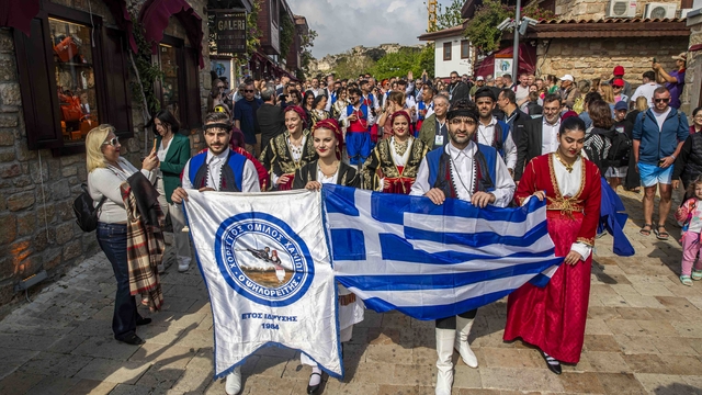Uluslararası Manavgat "Girit'ten Side'ye Kültür ve Lezzet Festivali" başladı
