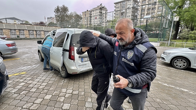 Samsun'da öğretmeni darbettiği iddia edilen 2 şüpheli adliyede
