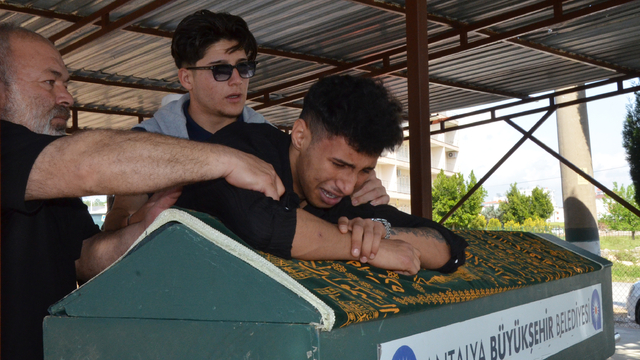 Sulama kanalında bulunan Sefa'nın cenazesi defnedildi (3)