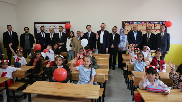 Bitlis'te yapımı tamamlanan 12 derslikli okul hizmete açıldı