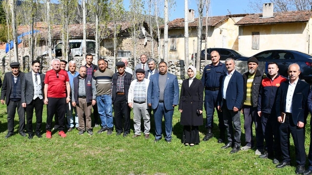 Gümüşhacıköy Kaymakamı Güneş'in köy ziyaretleri devam ediyor