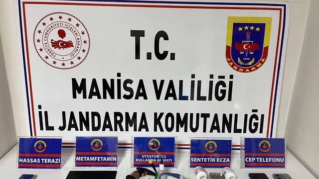 Salihli'de uyuşturucu operasyonunda yakalanan 2 zanlı tutuklandı