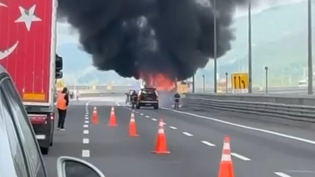 Bolu Dağı'nda yolcu otobüsü yandı