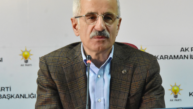 Bakan Uraloğlu: Karaman-Ulukışla hızlı tren hattı, uluslararası taşımacılığın kapısını aralayacak (2)