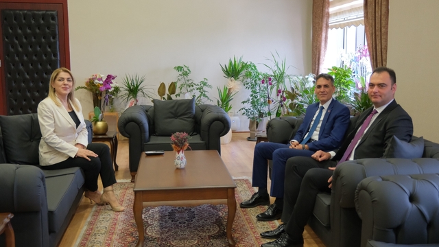 KLÜ Rektörü Prof. Dr. Rengin Ak'a ziyaretler sürüyor