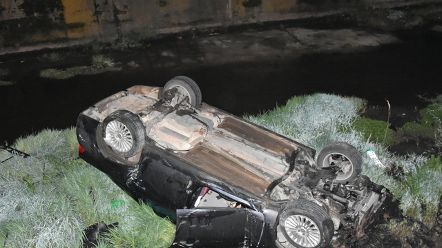 Kırıkkale'de dereye düşen otomobilin sürücüsü yaralandı