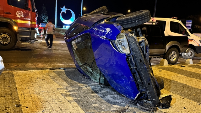 Karaman'da trafik kazasında 3 kişi yaralandı