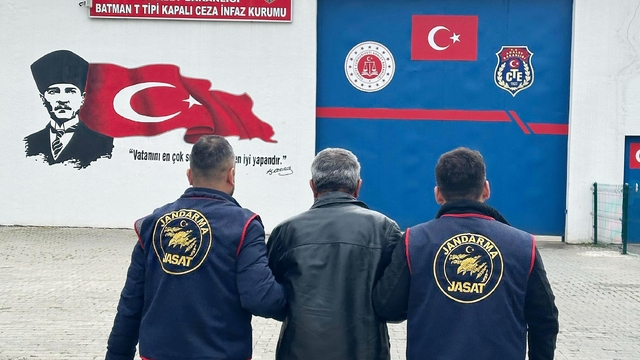 Batman'da 42 yıl kesinleşmiş hapis cezası bulunan hükümlü yakalandı