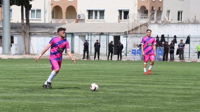 Burdur'da amatör futbol maçında arbede