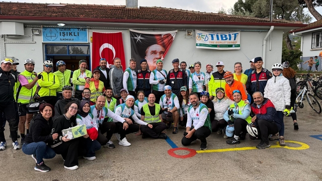 Tire'de "Heybemde Kitap Var" etkinliği düzenlendi