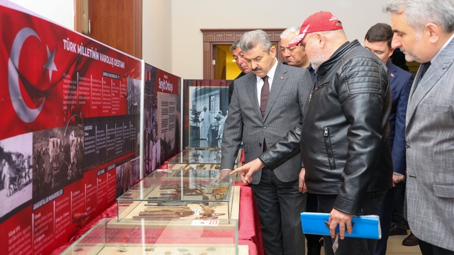 Artvin'de Çanakkale Savaşları Gezici Müzesi ziyarete açıldı