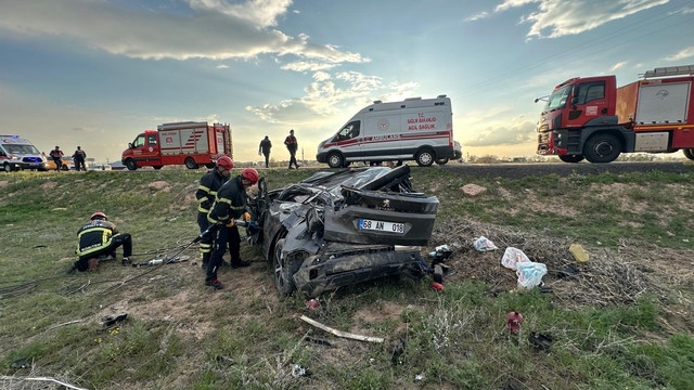 Nevşehir'de 2 otomobil çarpıştı: 1 ölü, 3 yaralı- Yeniden