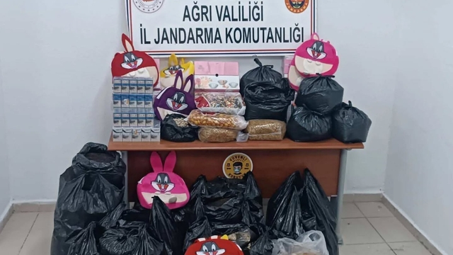 Ağrı'da kaçakçılık operasyonlarında 4 şüpheli gözaltına alındı