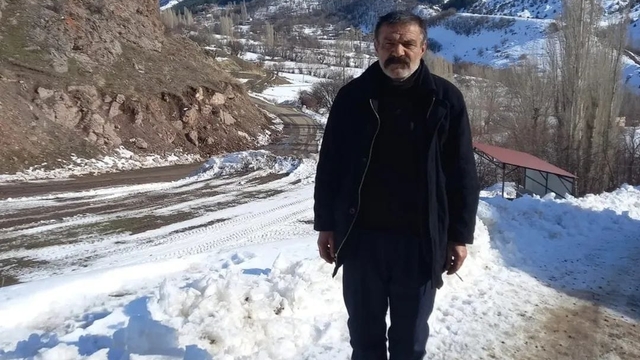 Evinde çıkan yangında yaşamını yitirdi