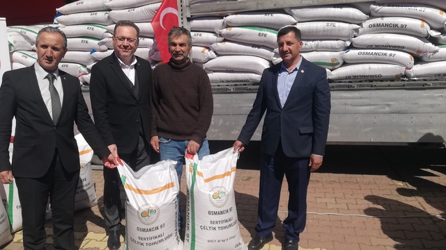 Hanönü'de çiftçilere 20 ton çeltik tohumu dağıtıldı