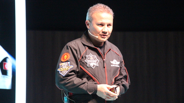 Gezeravcı: Ekvator hattının civarında kendi ülkemiz kontrolünde bir uzay limanı projesi üzerinde çalışıyoruz