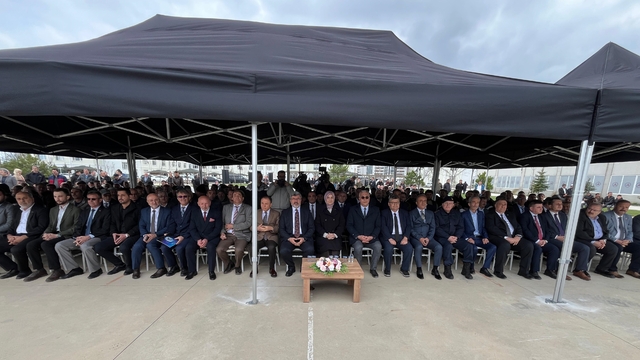 Afyonkarahisar'da 127 üreticiye 24'er koyun, birer koç dağıtıldı