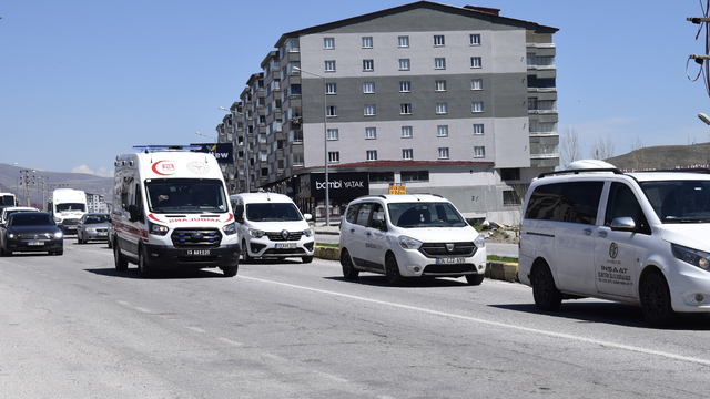 Bitlis'te "Fermuar sistemi ile yaşama yol ver" tatbikatı yapıldı