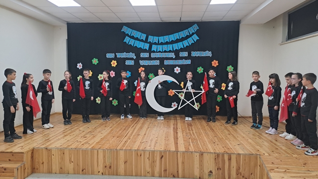 Sakarya'da ilkokul öğrencilerden Mehmetçiğe mektup