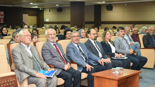 KMÜ'de "60+ Yaşam Boyu Öğrenme Akademisi" açılış töreni düzenlendi