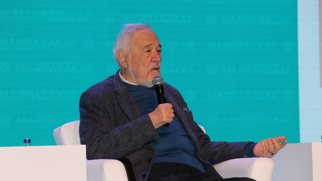 İlber Ortaylı'dan öğrencilere: Hiçbir zaman kaçak yolla bir yere girmeyi, partilere ve tarikatlara güvenerek bir yerlere sızmayı denemeyin