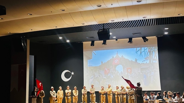 "Bir Destandır Kut'ül Amare" oyunu sahnelendi