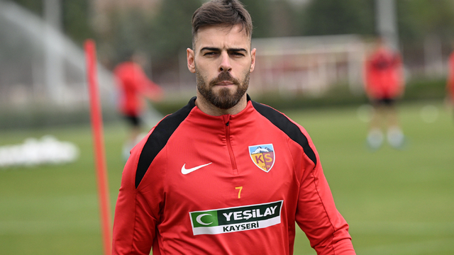 Kayserispor Teknik Direktörü Jakirovic'ten "mücadeleye devam" çağrısı: