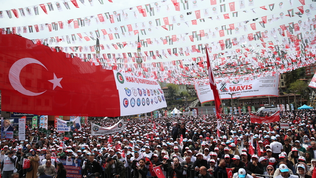 HAK-İŞ, 1 Mayıs Emek ve Dayanışma Günü'nü Rize'de kutladı