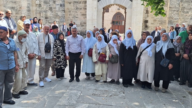 Tarsus'ta hacı kafilesi için uğurlama töreni düzenlendi