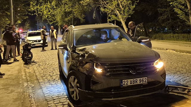 Edirne'de ciple çarpışan motosikletin sürücüsü yaralandı