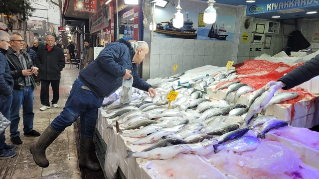Samsun'da somon balığı vatandaşların tercihi oldu