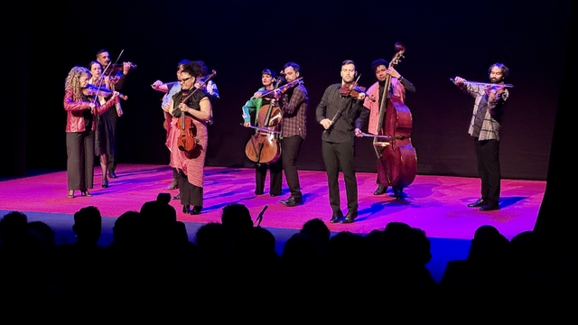 Trabzon'da "25. Uluslararası Karadeniz Tiyatro Festivali" orkestra gösterimiyle başladı