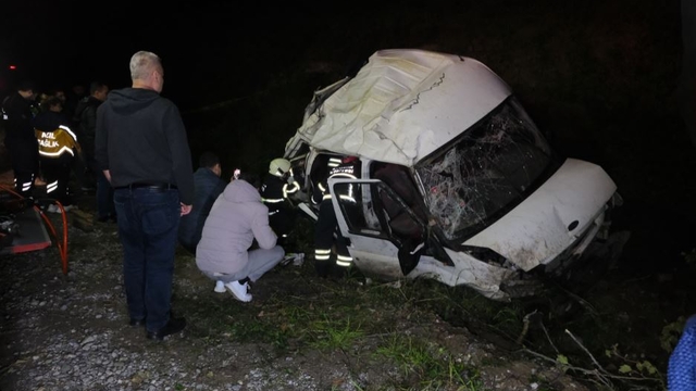 Samsun'da minibüs şarampole devrildi; 1 ölü, 4 yaralı