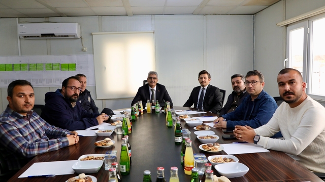 Niğde Valisi Çelik, Karaman-Ulukışla hızlı tren hattını inceledi