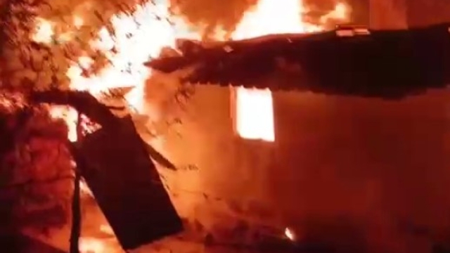 Karabük'te 2 evde yangın