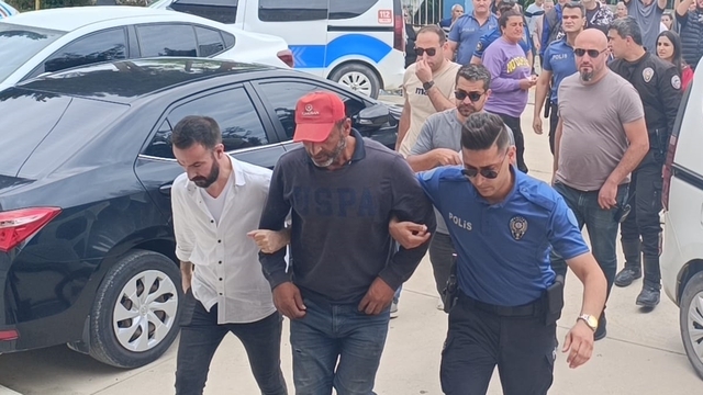 Hatay'da iş makinesine molotofkokteyli atılmasıyla ilgili yakalanan 2 zanlı serbest bırakıldı