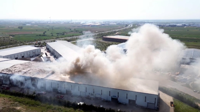 Tekirdağ'da fabrika yangını; alevler kontrol altında (3)