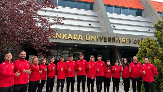 Özel Sporcular Yüzme Milli Takımı, Avrupa Oyunları'na Ankara Üniversitesi'nde hazırlanıyor