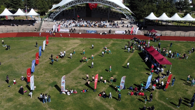 Bilecik'te Karakucak Güreş Festivali düzenlendi