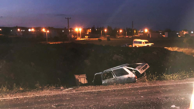 Gaziantep'te otomobil ile minibüsün çarpıştığı kazada 3 kişi yaralandı