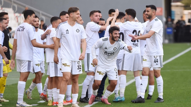 Altay'ın tesellisi gençler